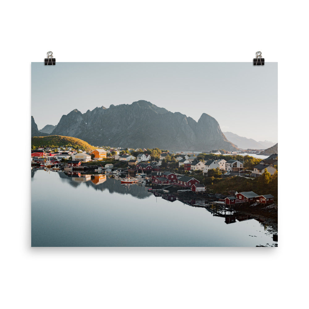 Hamnoy Luster
