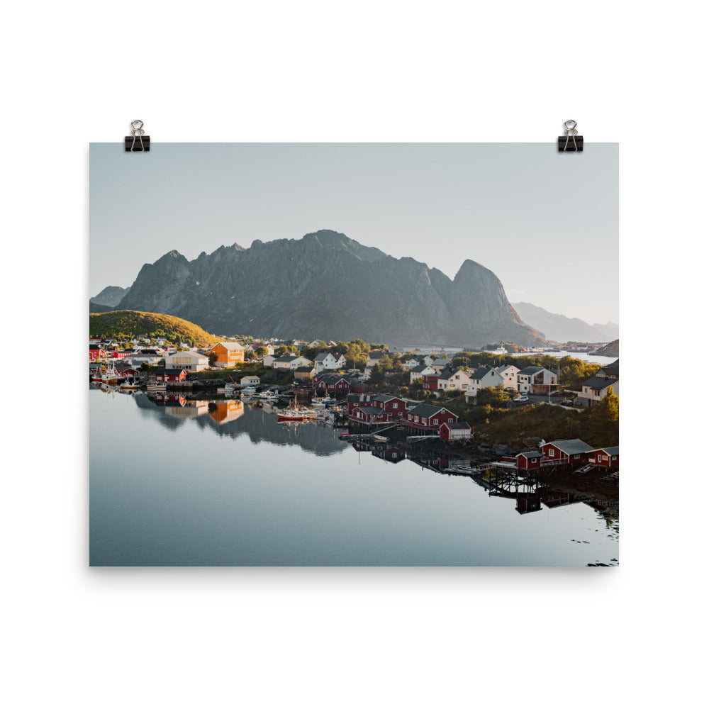 Hamnoy Luster