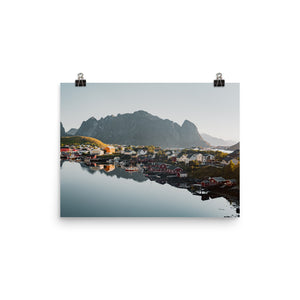 Hamnoy Luster